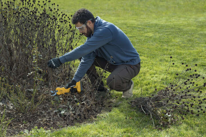 STIGA Akku-Astscheren SC 100e Kit